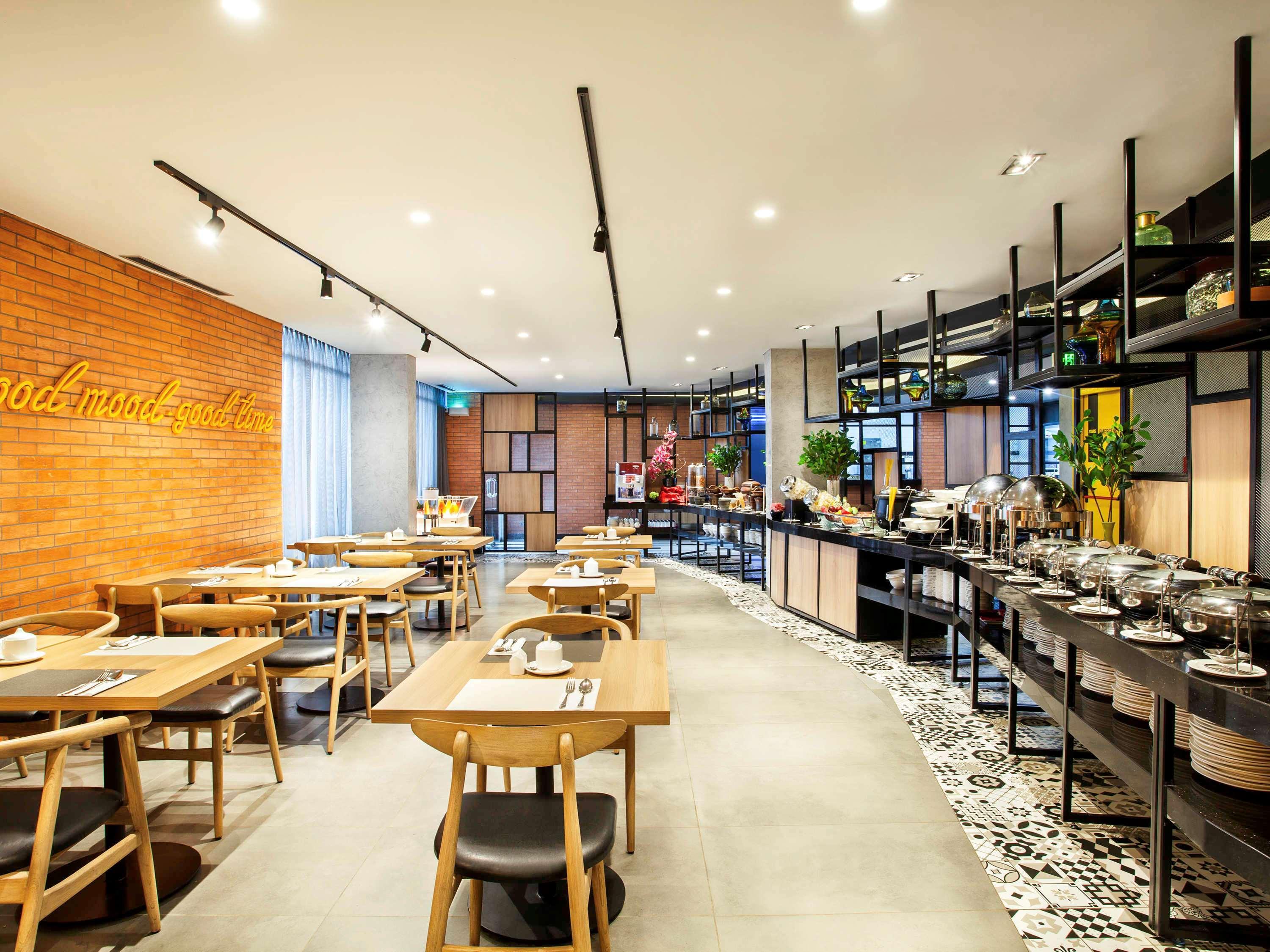 Ibis Styles Bekasi Jatibening Hotell Exteriör bild