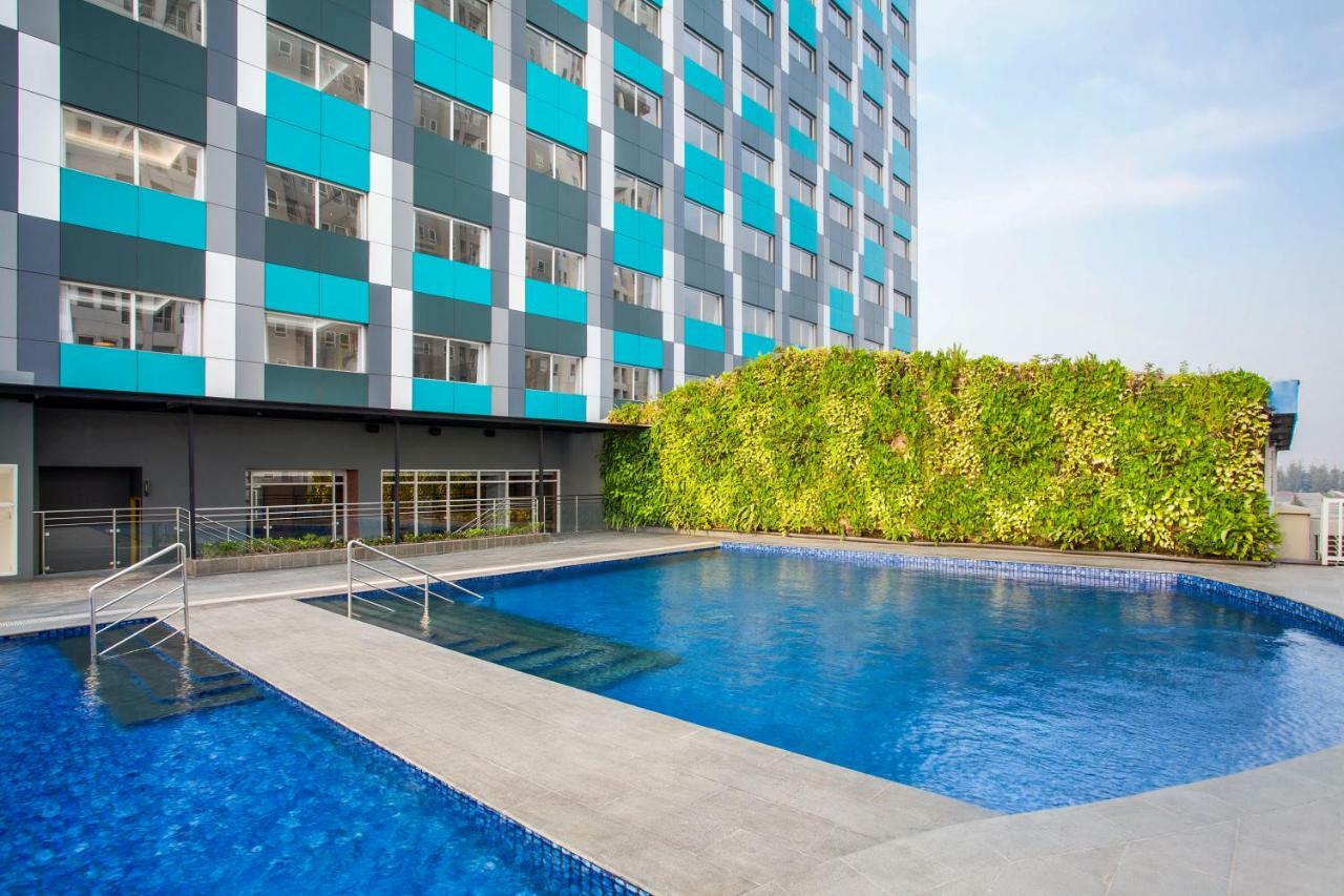 Ibis Styles Bekasi Jatibening Hotell Exteriör bild