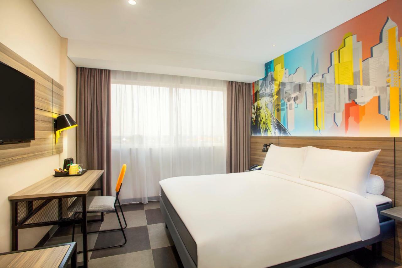 Ibis Styles Bekasi Jatibening Hotell Exteriör bild