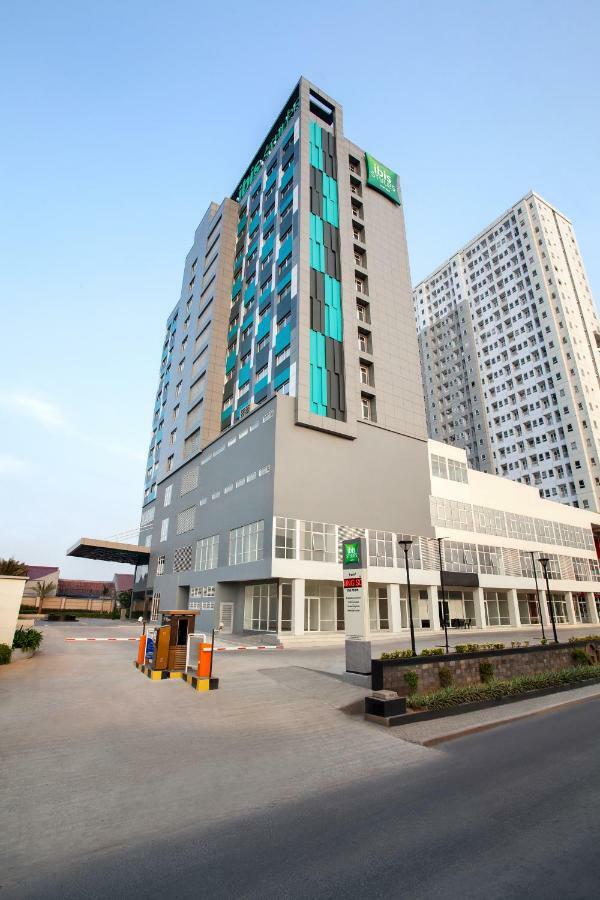 Ibis Styles Bekasi Jatibening Hotell Exteriör bild